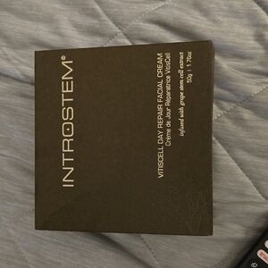 Introstem Vitiscell Day repair Facial Cream